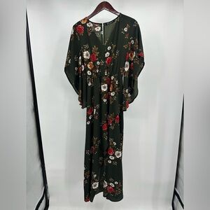 Simple Red and Green V-Neck Bell Sleeve Gown